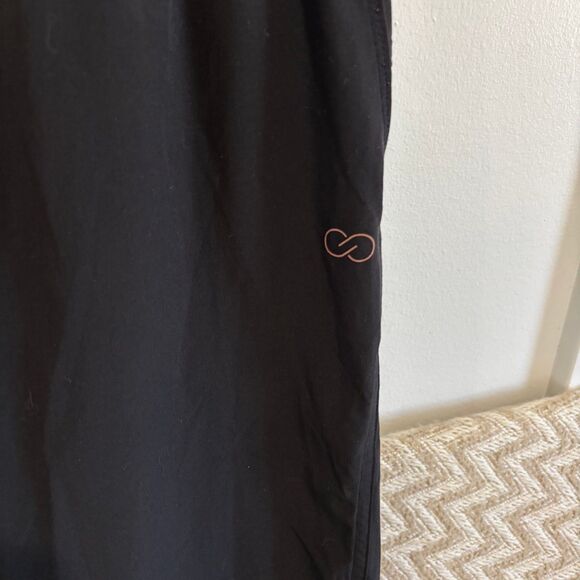 CALIA by Carrie Underwood Anywhere Fold Over Waist Capri Pants - Picture 3 of 7